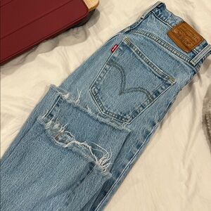 Women's Levi’s Jeans